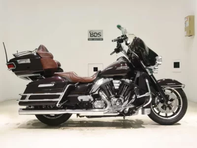 Harley-Davidson HARLEY FLHTCU1690