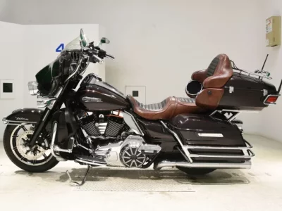 Harley-Davidson HARLEY FLHTCU1690