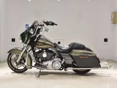 Harley-Davidson HARLEY FLHX1690