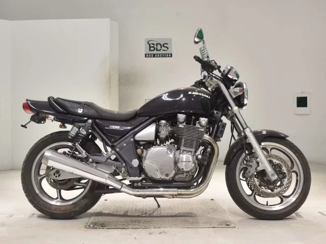 Kawasaki ZEPHYR1100 лот № 7922 оценка 4  с аукциона в Японии