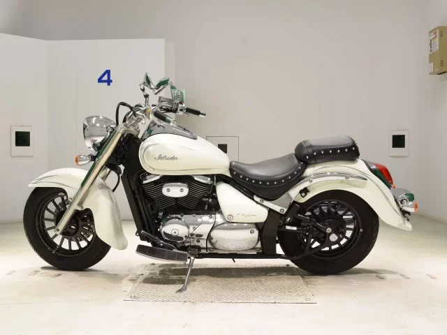Suzuki INTRUDER 400 CLASSIC