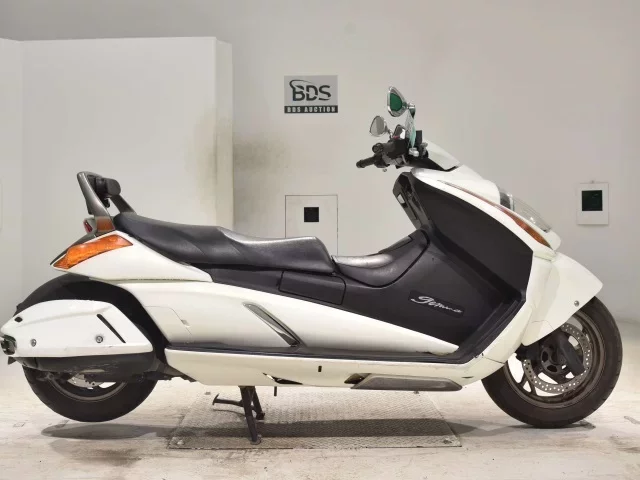 Suzuki GEMMA250