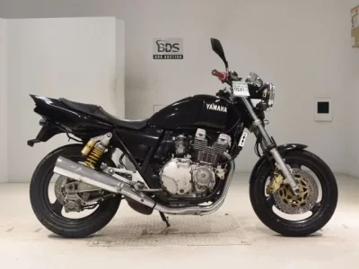 Yamaha XJR400R-2