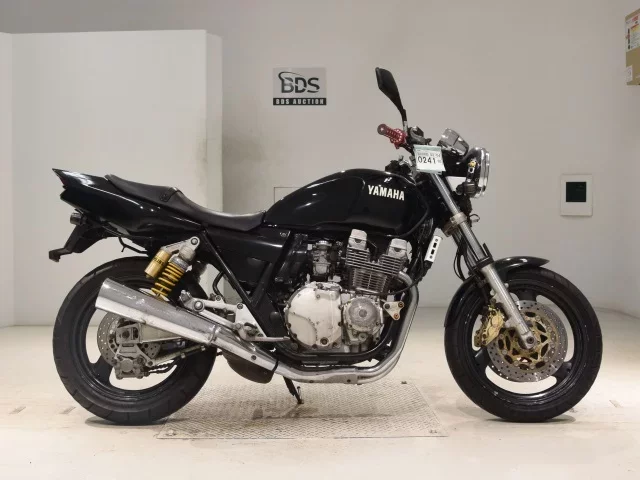 Yamaha XJR400R-2