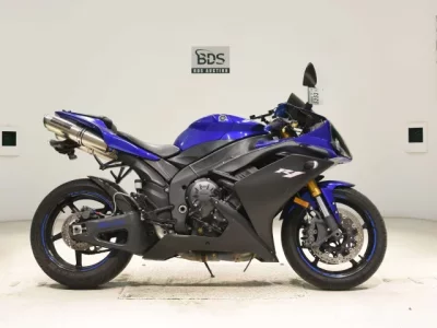 Yamaha YZF-R1