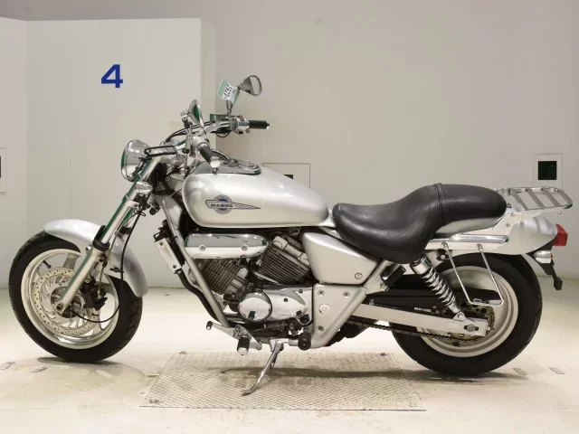 Honda MAGNA 250
