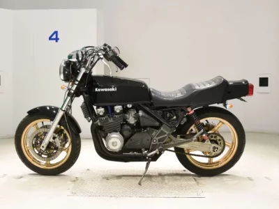 Kawasaki ZEPHYR400K  с аукциона в Японии
