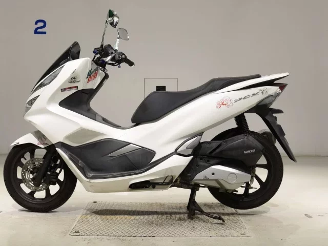 Honda PCX125-3