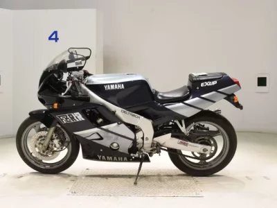 Yamaha FZR250R-1  с аукциона в Японии