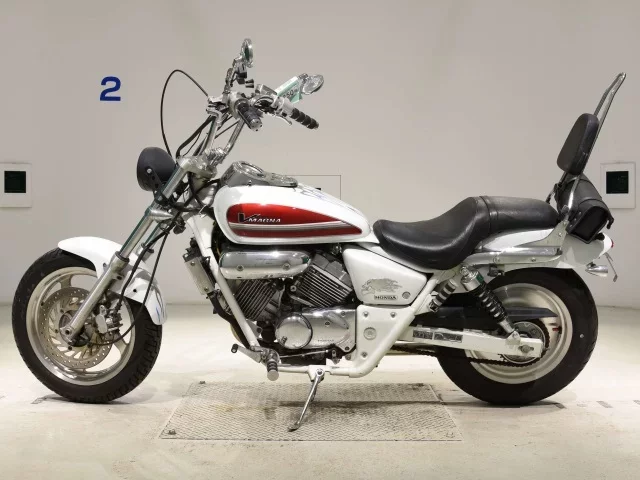 Honda MAGNA 250