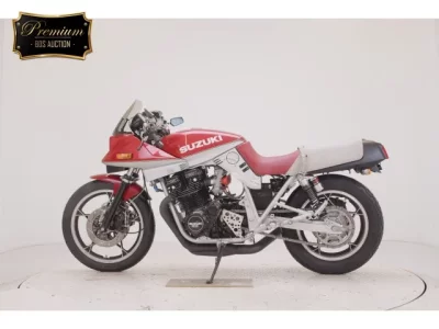 Suzuki GSX1100S KATANA