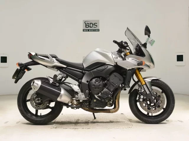 Yamaha FZ-1 FEATHER лот № 8036 оценка 4  с аукциона в Японии