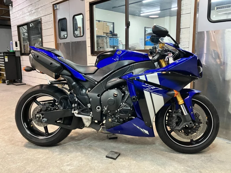 Yamaha YZF-R1
