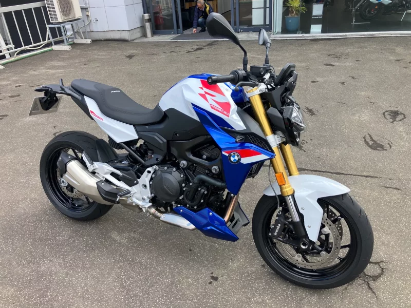 BMW BMW F900R STANDARD