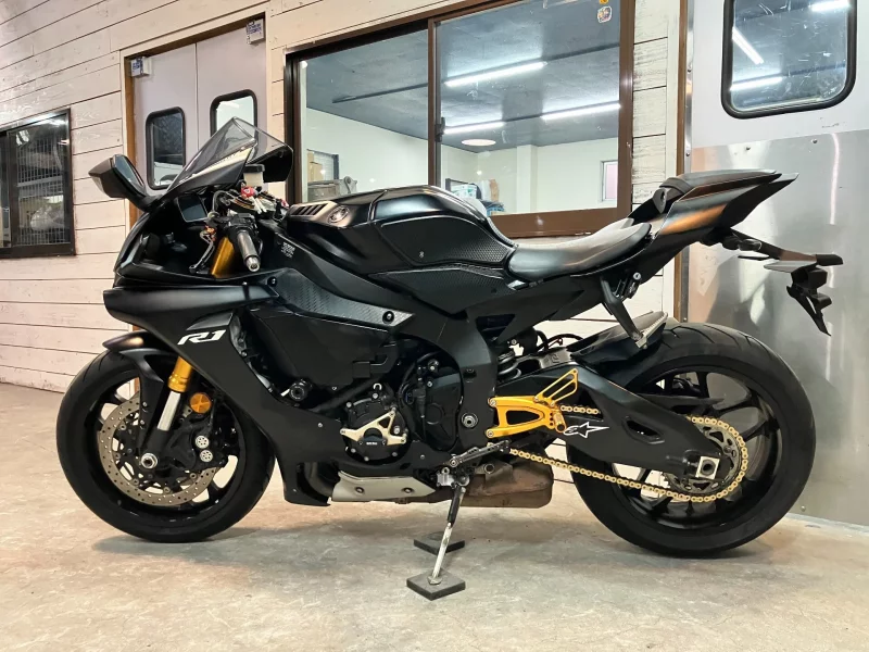 Yamaha YZF-R1