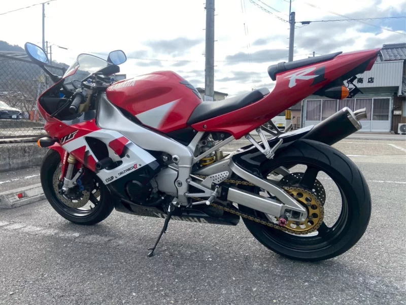 Yamaha YZF-R1