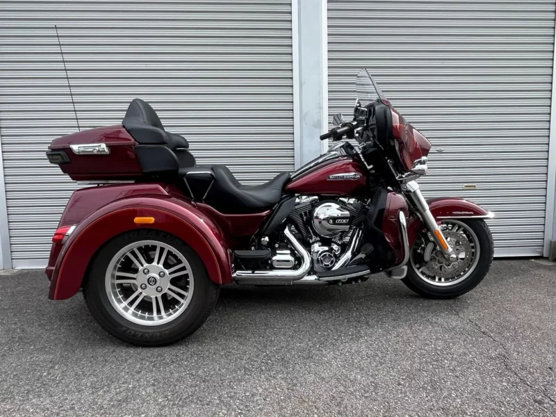 Harley-Davidson HARLEY FLHTCU