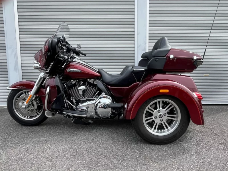 Harley-Davidson HARLEY FLHTCU