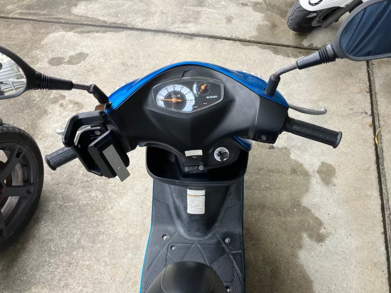 Suzuki ADDRESS V50