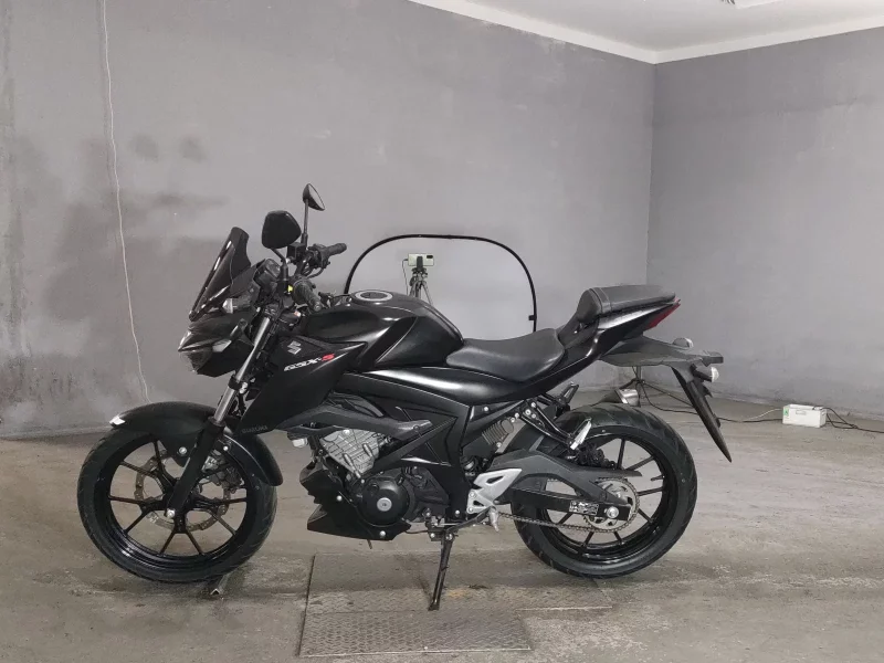 Suzuki GSX-S125