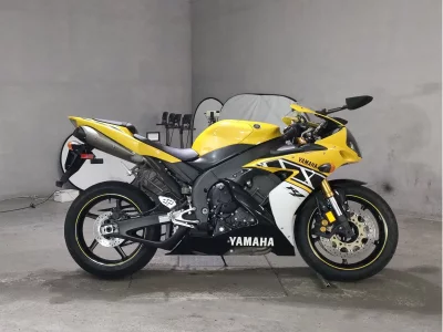 Yamaha YZF-R1