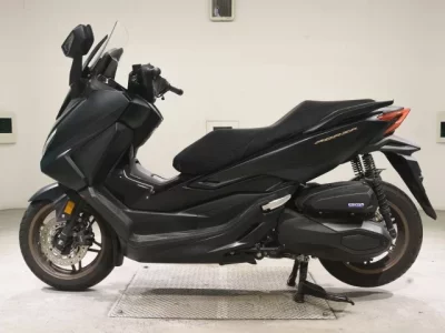 Honda FORZA -6