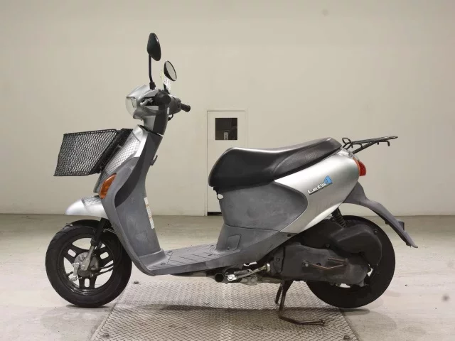 Suzuki LET S4