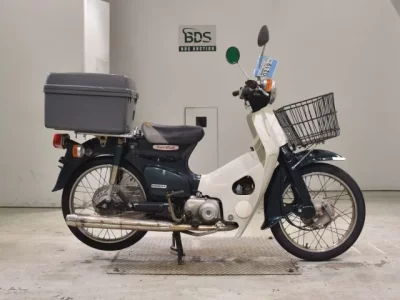 Honda C90