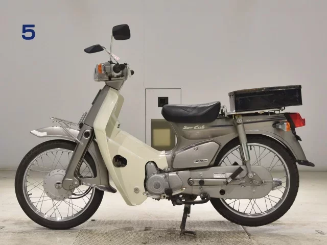 Honda C90