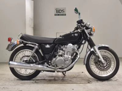Yamaha SR400-4