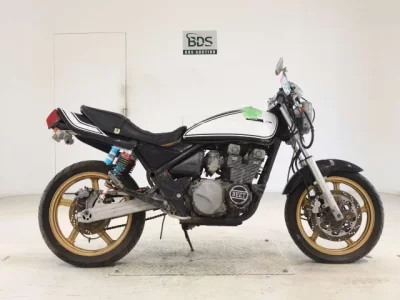 Kawasaki ZEPHYR400-2 SHO LOUIS NOT EQUIPPED
