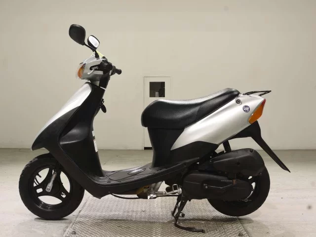 Suzuki LET S2