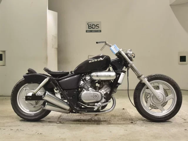 Honda MAGNA 250 SHO LOUIS NOT EQUIPPED