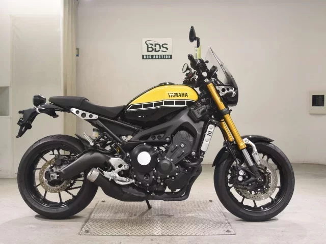 Yamaha XSR900