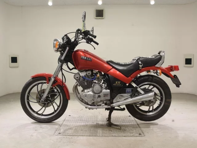 Yamaha XS400