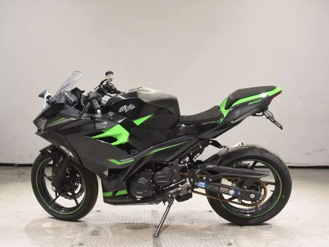 Kawasaki NINJA400