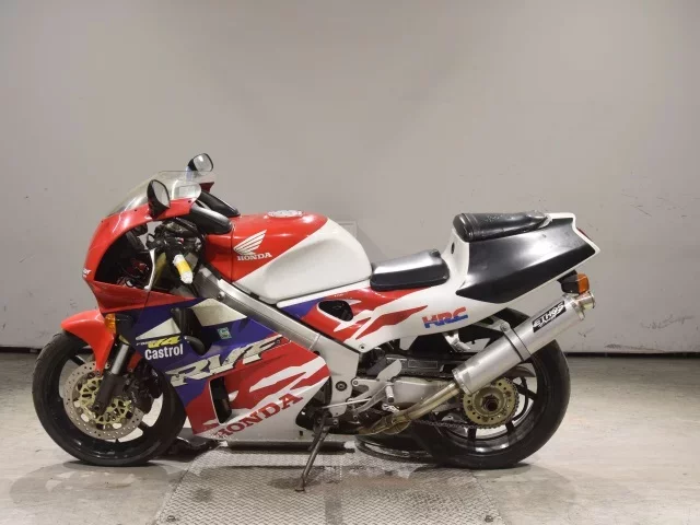 Honda RVF400