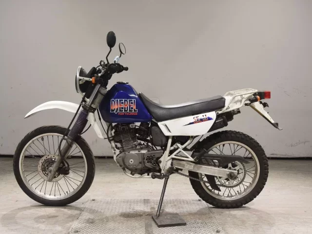 Suzuki DJEBEL200