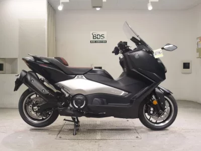 Yamaha T-MAX560