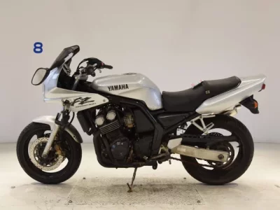 Yamaha FZ400 SHO LOUIS NOT EQUIPPED