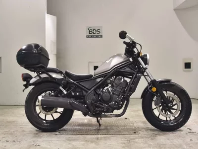 Honda REBEL
