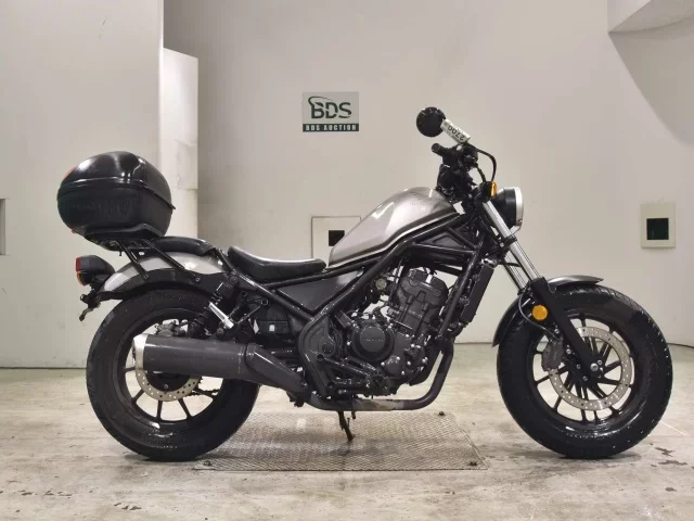 Honda REBEL