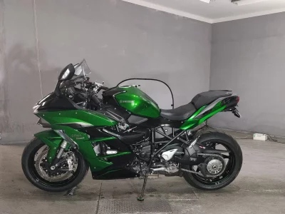 Kawasaki Ninja H2 SX SE лот № 7018 оценка 4.5  с аукциона в Японии 2