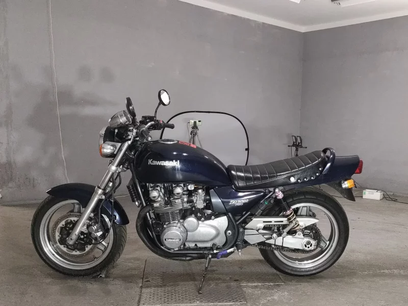 Kawasaki ZEPHYR750