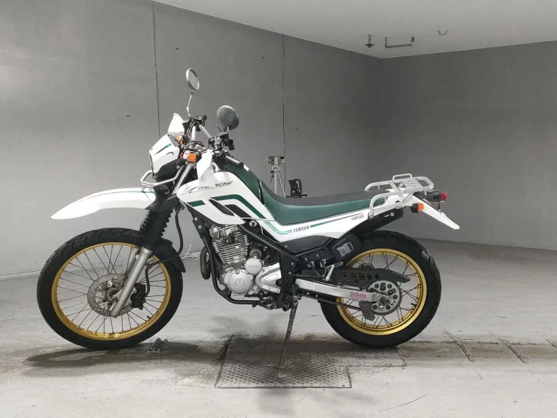 Yamaha SEROW 250