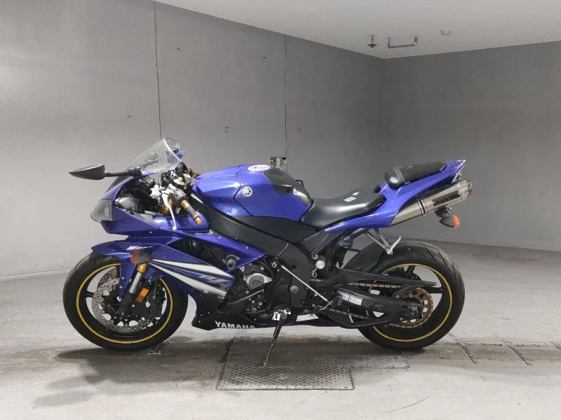 Yamaha YZF-R1