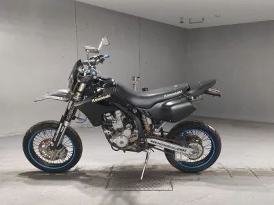 Kawasaki D-TRACKER