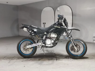 Kawasaki D-TRACKER
