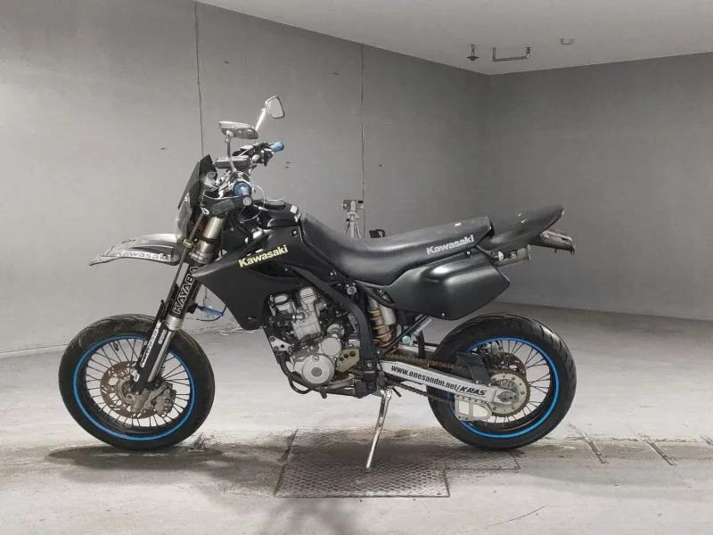 Kawasaki D-TRACKER