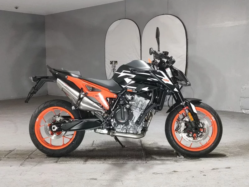 KTM  890 DUKE лот № 5631 оценка 6  с аукциона в Японии